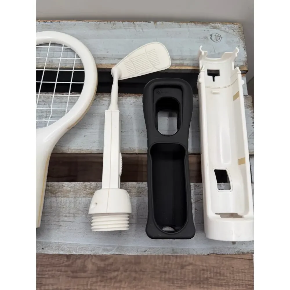 Nintendo Wii Motion Sports Accessory Kit-Tennis Racket, Golf Club & Handle Grips